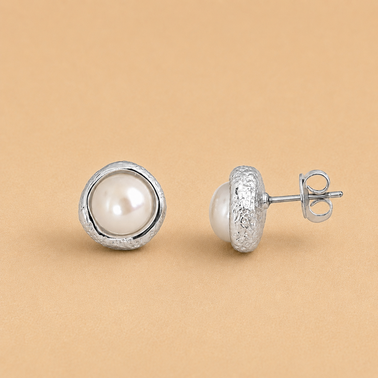 Hammered Bezel Pearl Studs