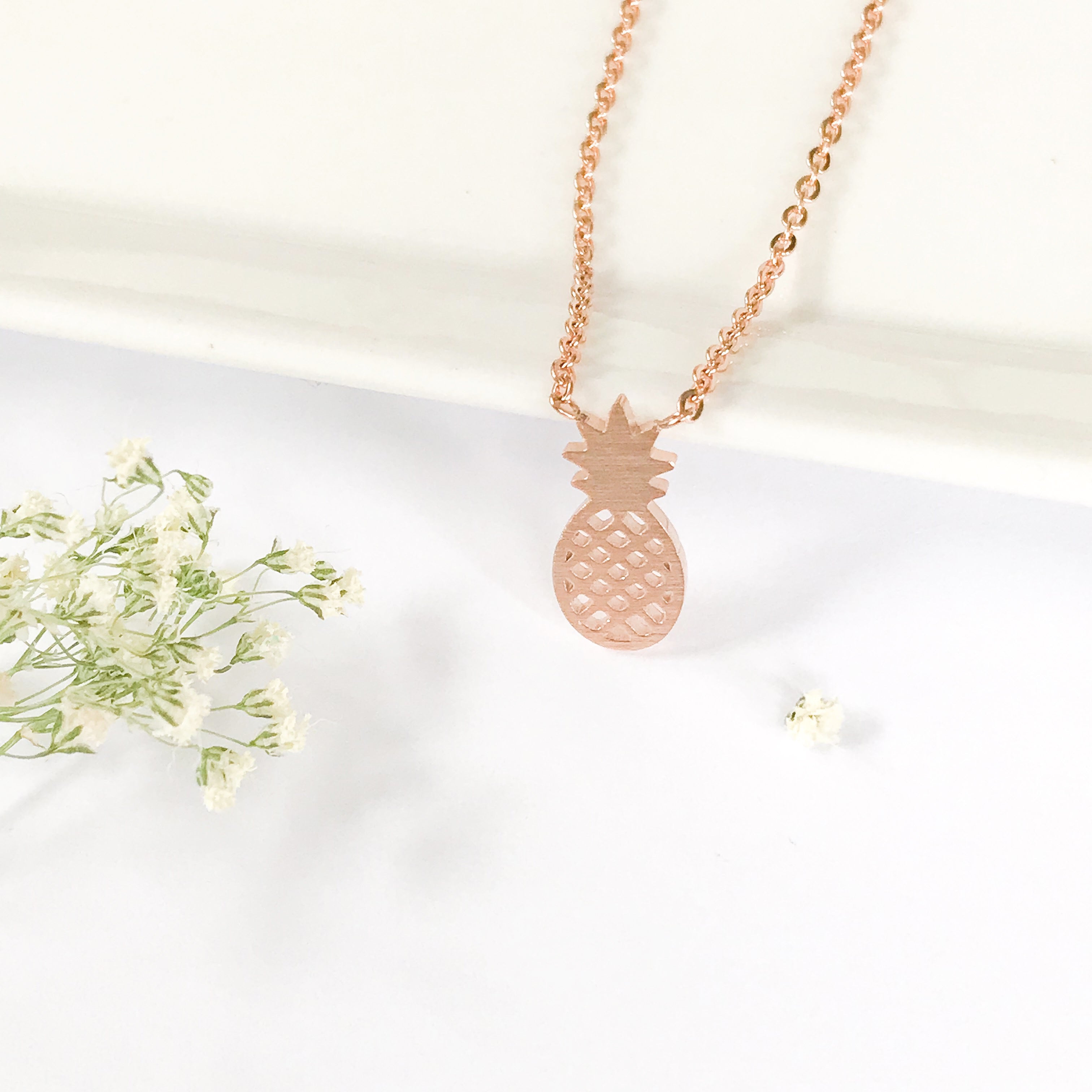 Pineapple Necklace Victoria Collection