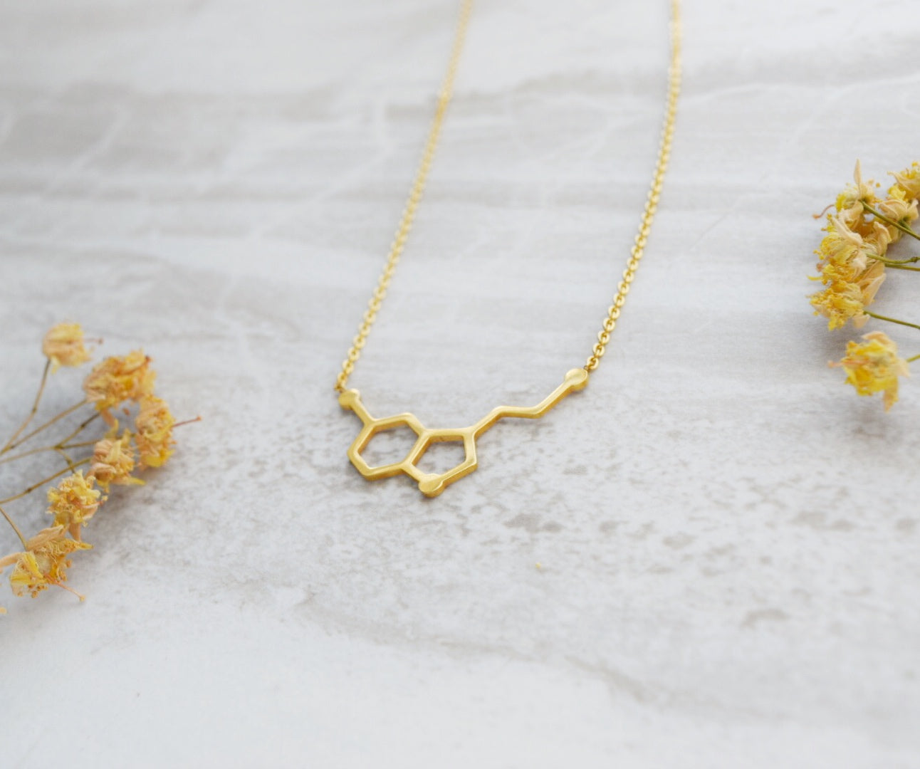 Serotonin Necklace Victoria Collection