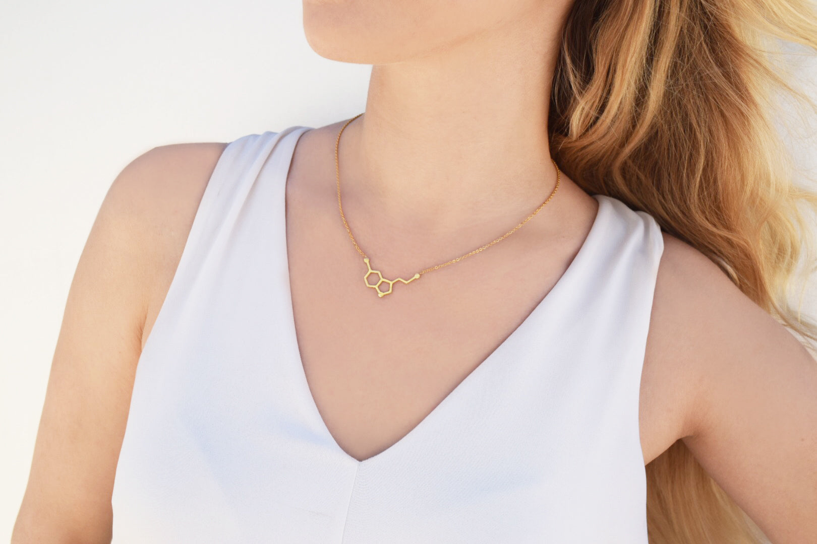 Serotonin Necklace Victoria Collection