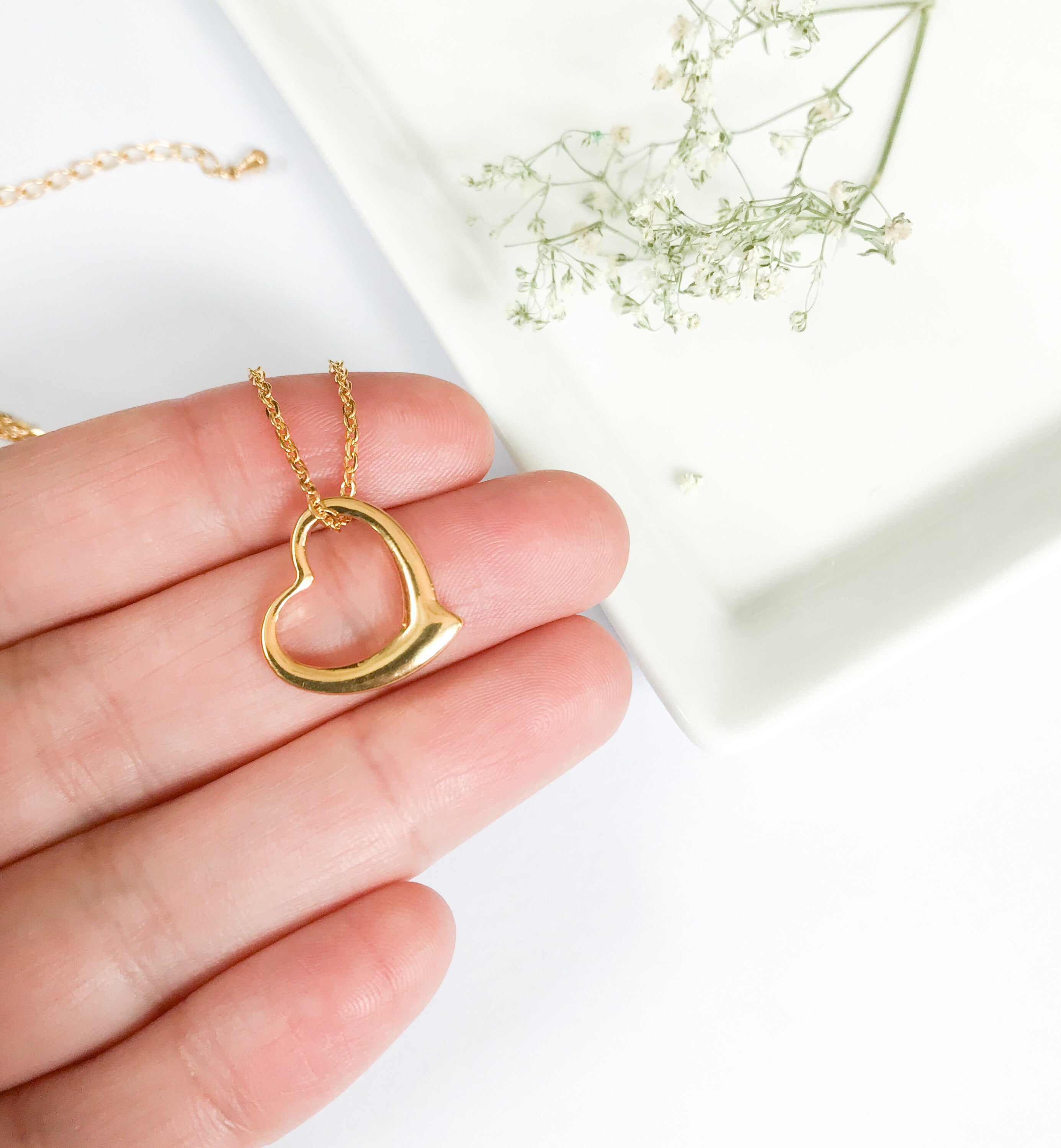 Dainty Open Heart Necklace - Main Image