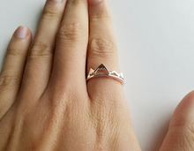 Silver Mountain Victoria Ring