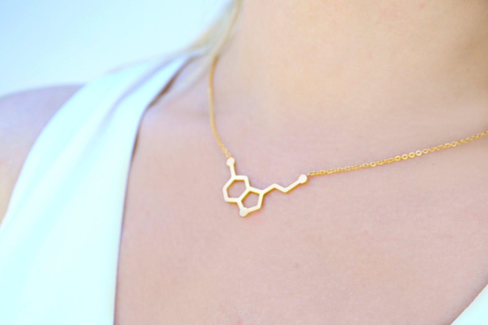 Simple Serotonin Necklace Victoria Collection